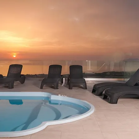 Equanimity Apartment Fira (Santorini)