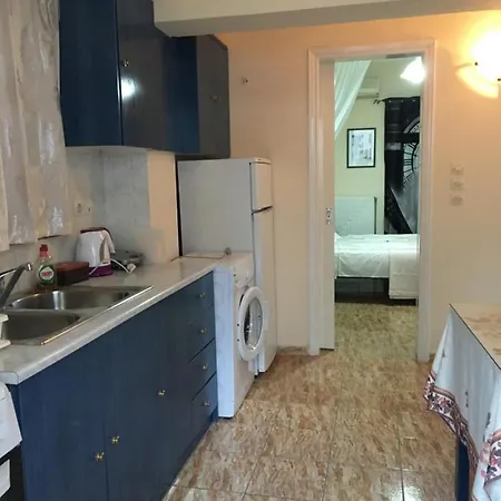 Equanimity Apartment Fira (Santorini)
